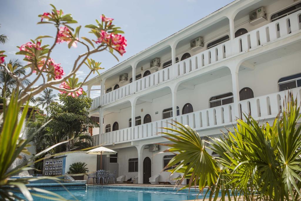 Bungalows Zicatela Puerto Escondido  Exterior photo